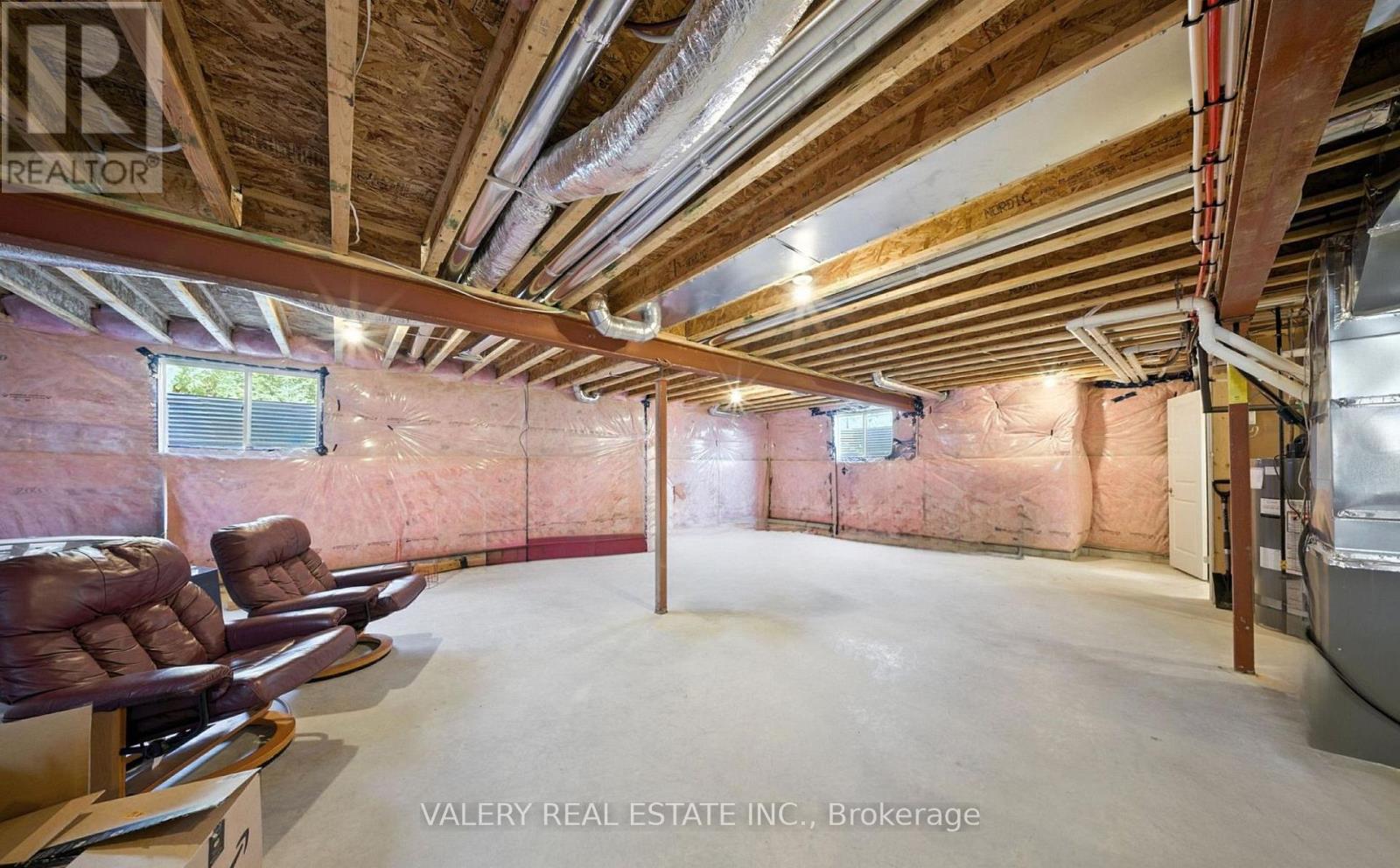 142 ELLEN STREET - 23