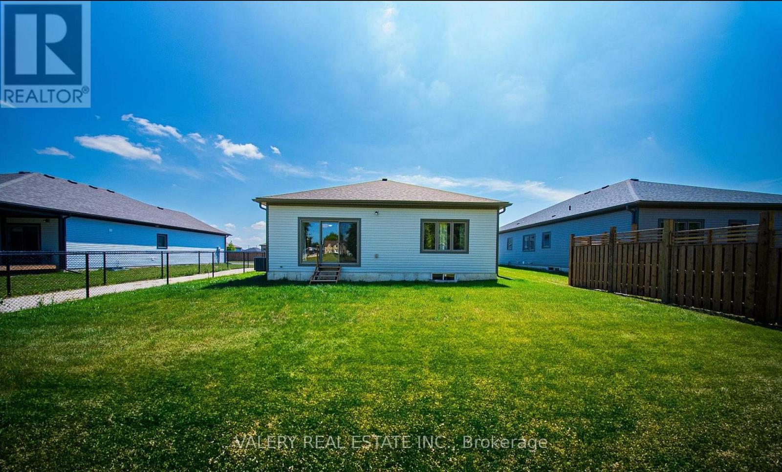 142 ELLEN STREET - 25