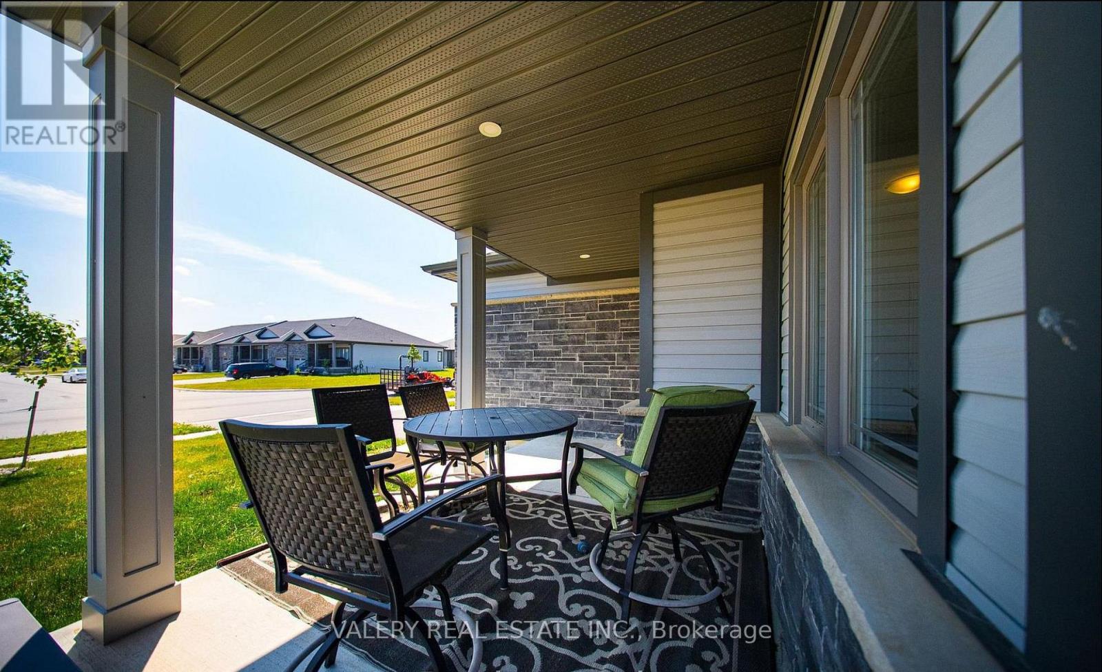 142 ELLEN STREET - 5