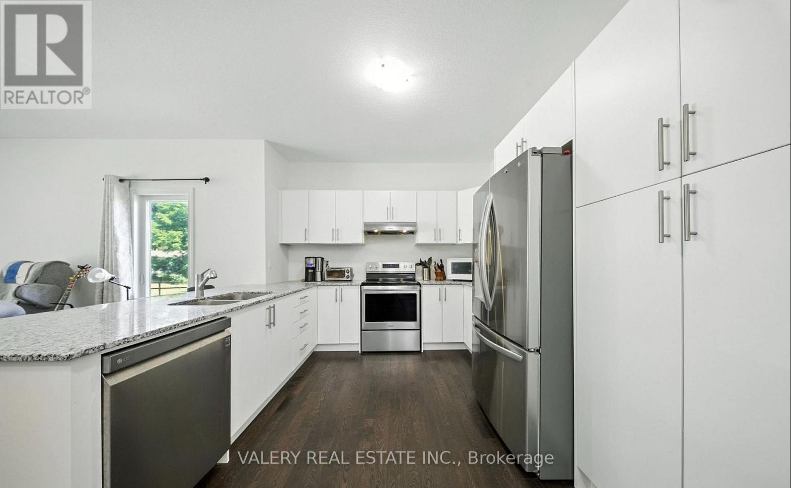 142 ELLEN STREET - Image 9
