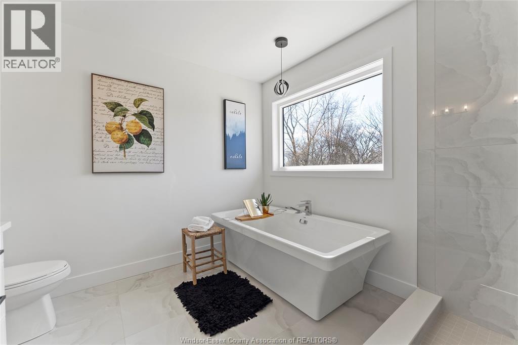 2541 MAYFAIR AVENUE South - Image 30