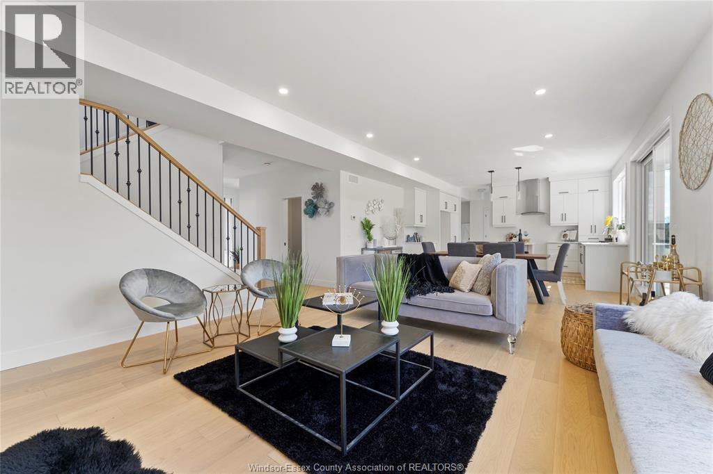 2541 MAYFAIR AVENUE South - Image 16