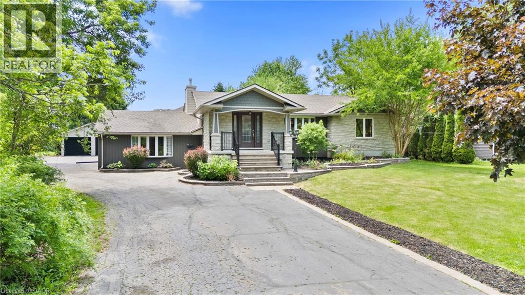 404 HAMILTON Drive - 1