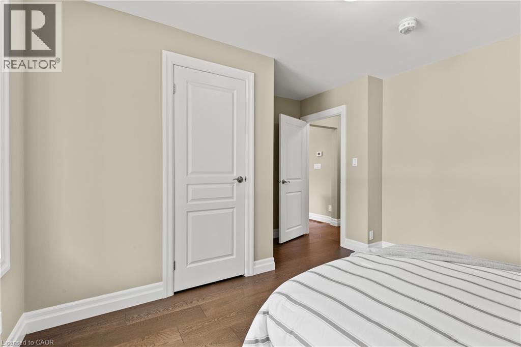 404 HAMILTON Drive - 24