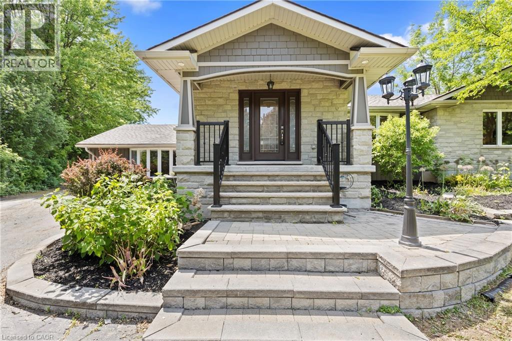 404 HAMILTON Drive - 4