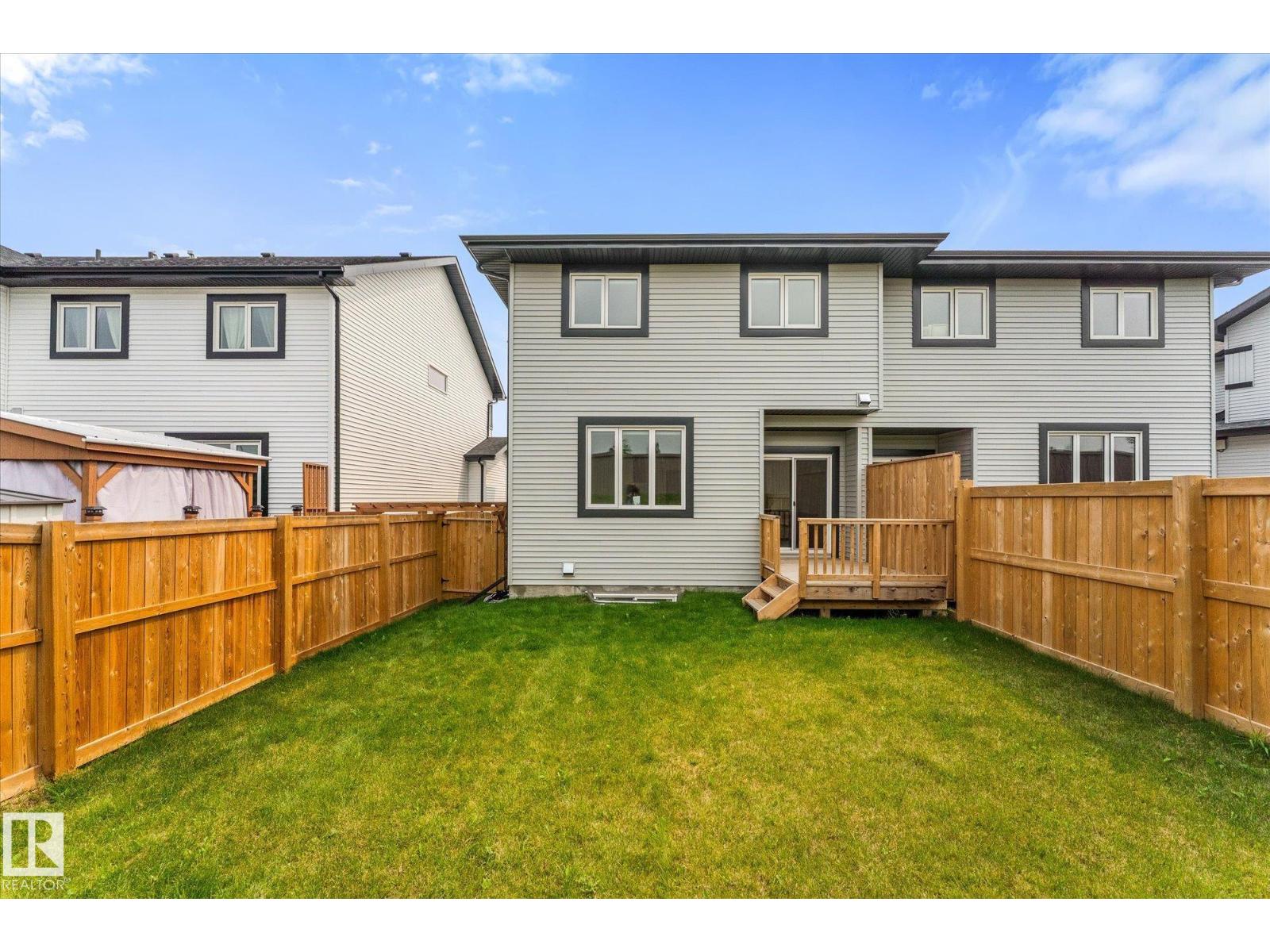 72 SPRUCE GARDENS CR - 45