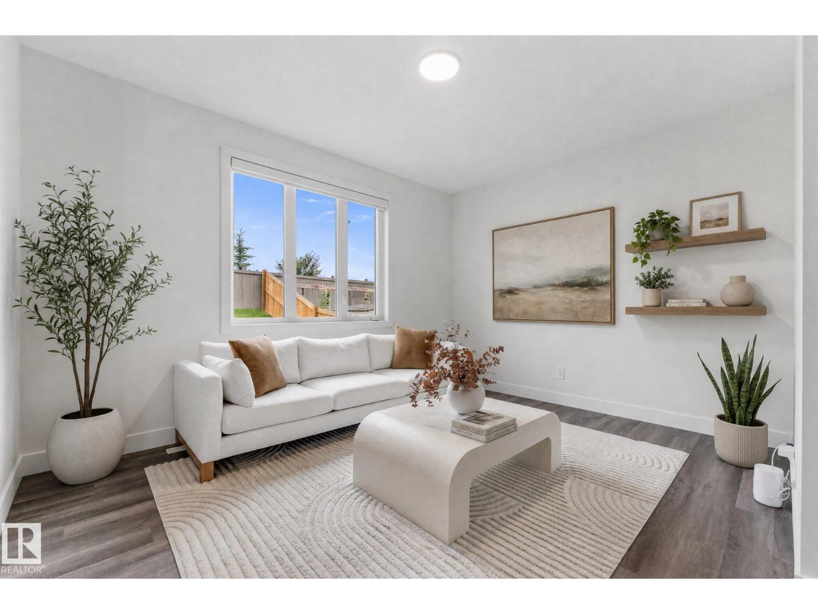 72 SPRUCE GARDENS CR - 7