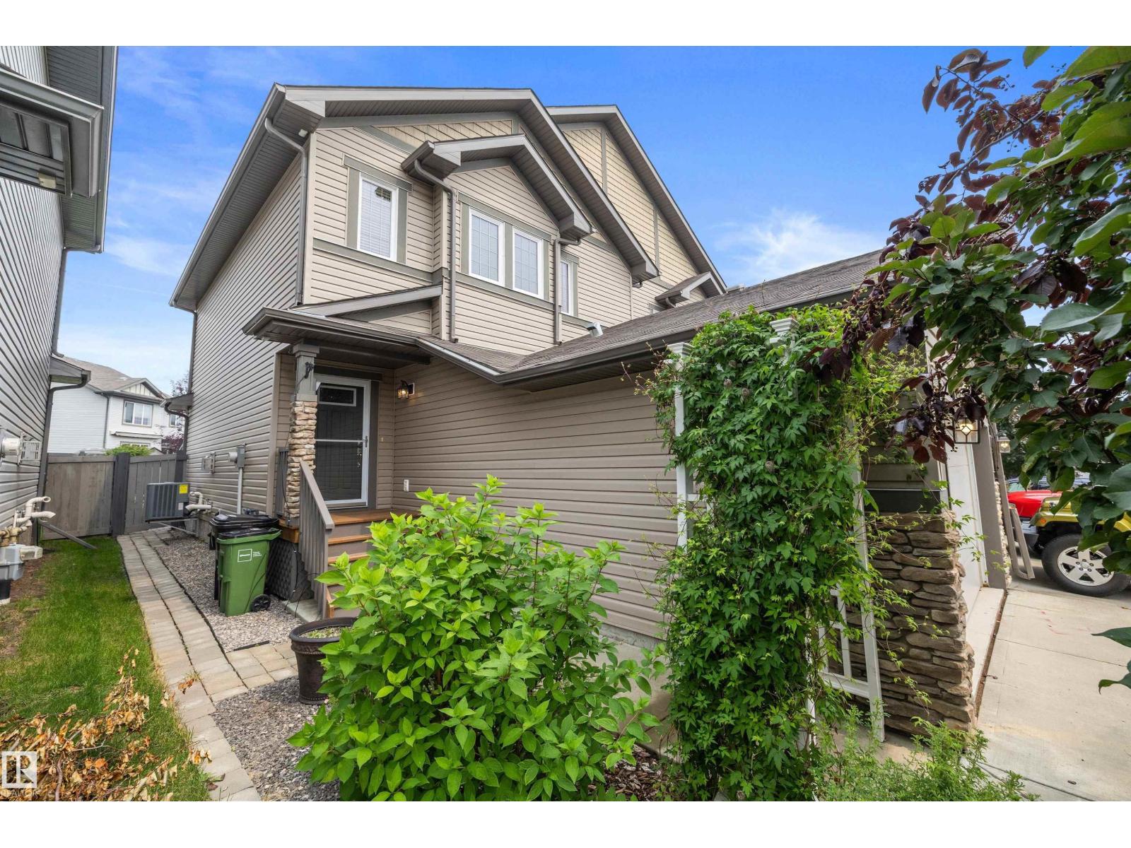 17332 6 AV SW - 2