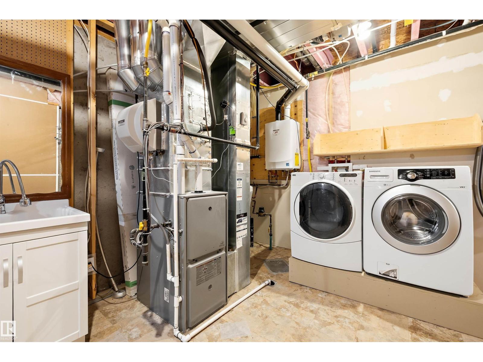 17332 6 AV SW - 33