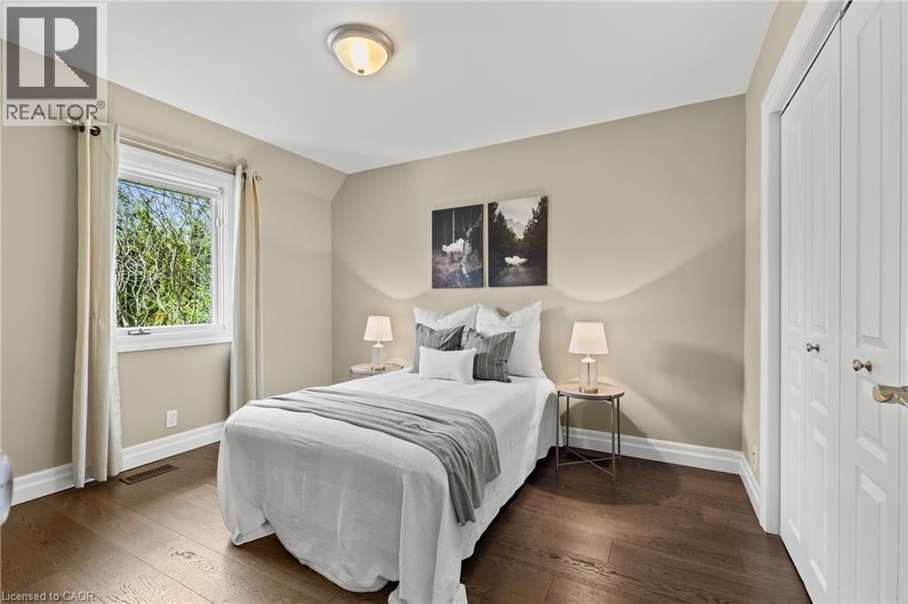 404 HAMILTON Drive - 25