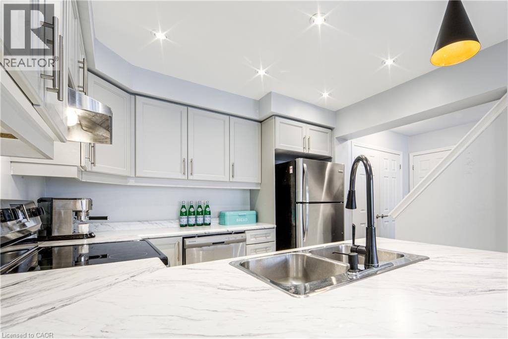 #58 1000 ASLETON Boulevard - Image 16