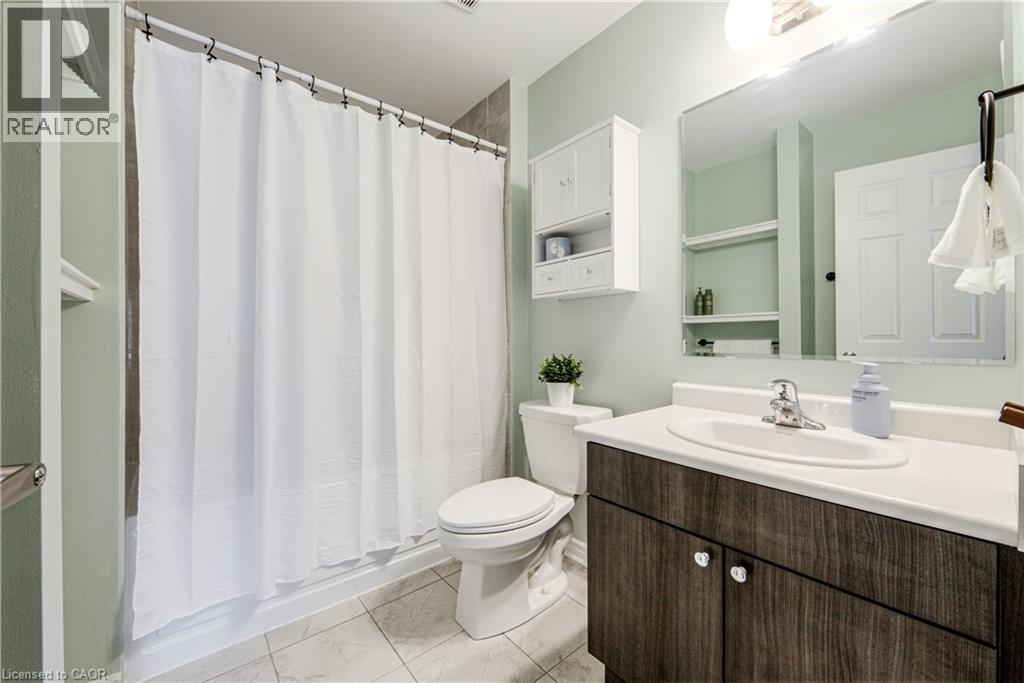 #58 1000 ASLETON Boulevard - 27