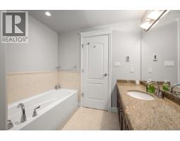 134 3666 Royal Vista Way, Courtenay, BC V9N9X7 Photo 13