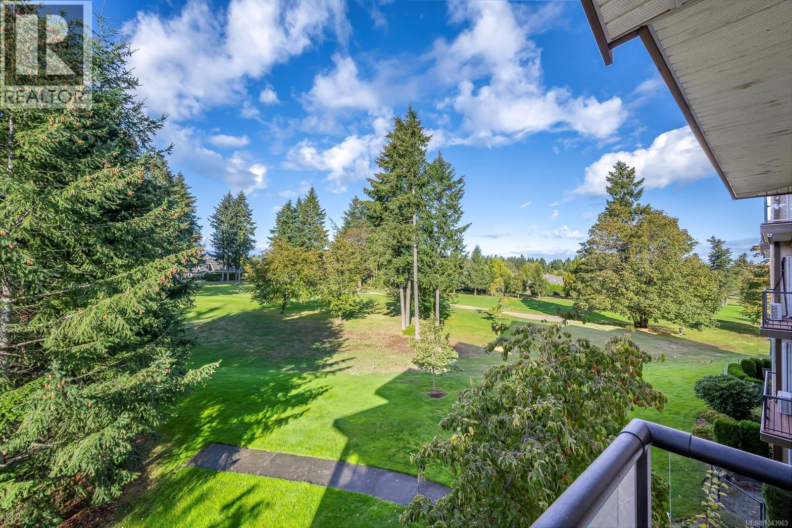 #134 3666 Royal Vista Way - 31