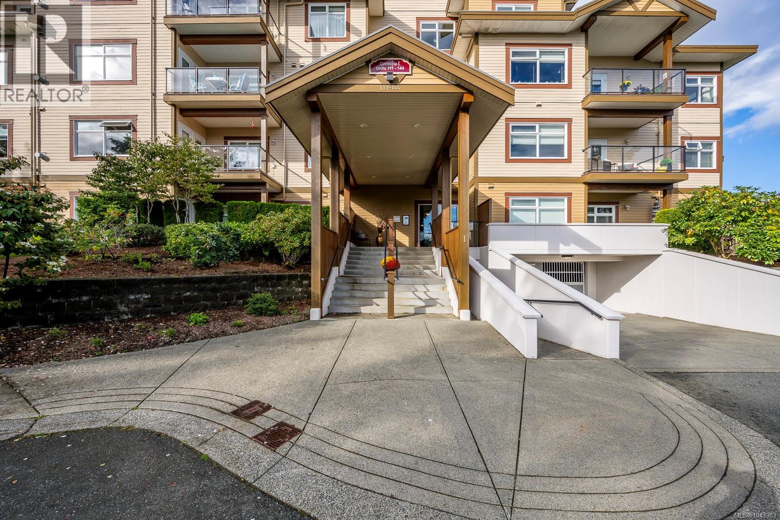 #134 3666 Royal Vista Way - 35