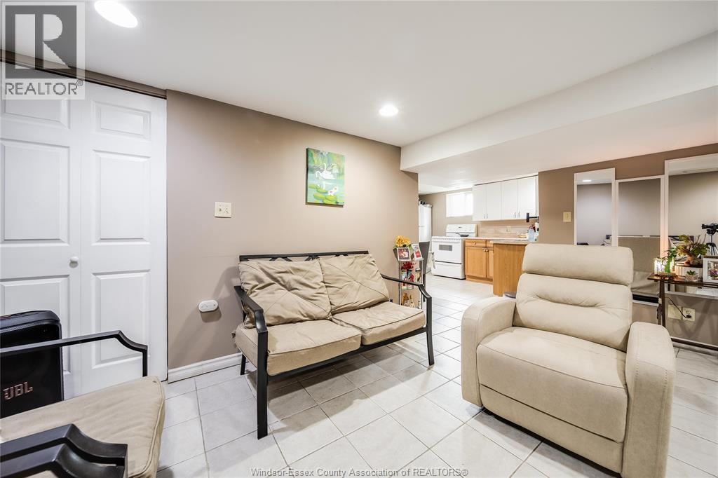 2075 OTTAWA STREET - 16