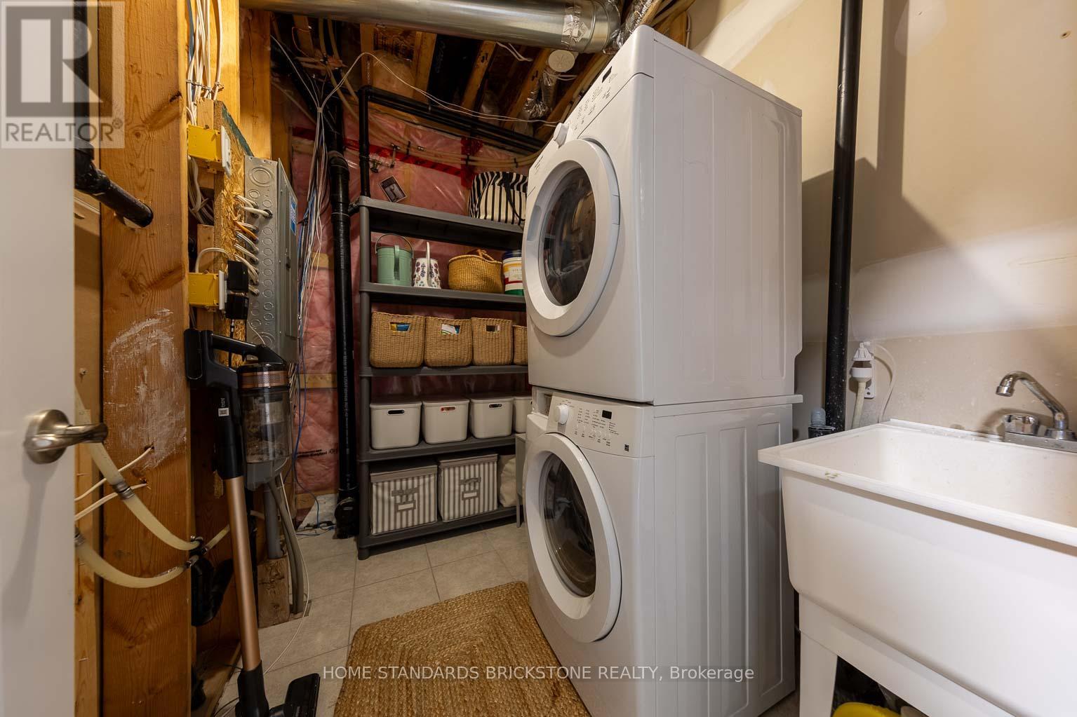 3058 EBERLY WOODS DRIVE - Image 29
