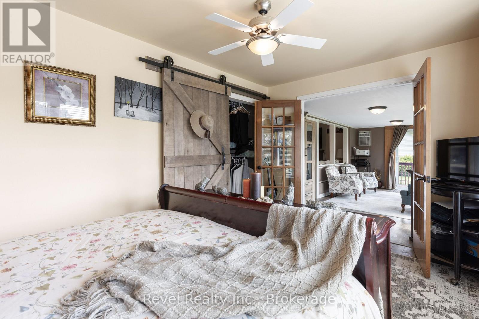 133 VICTORIA DRIVE E - 29