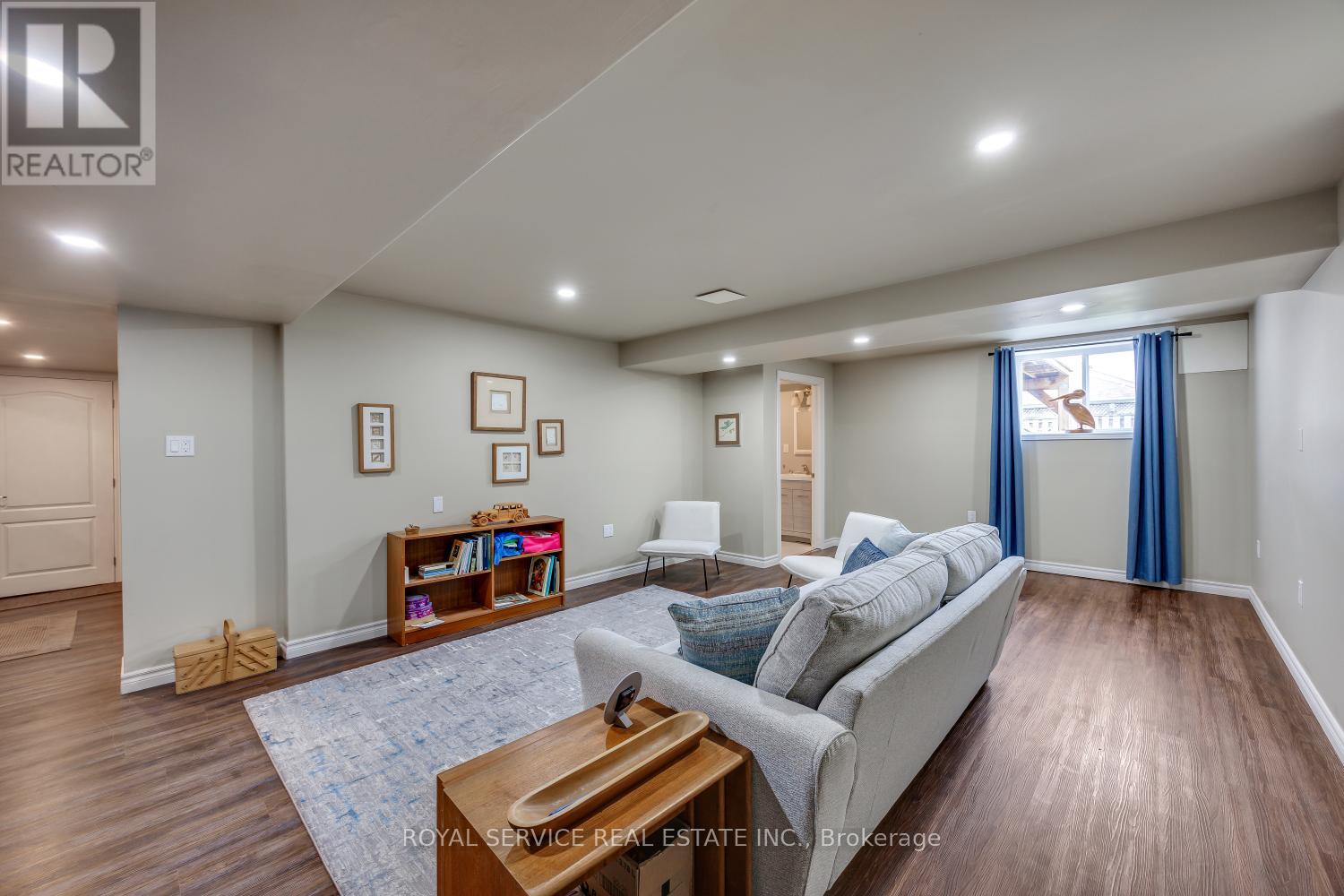 16 SNELL COURT - 30