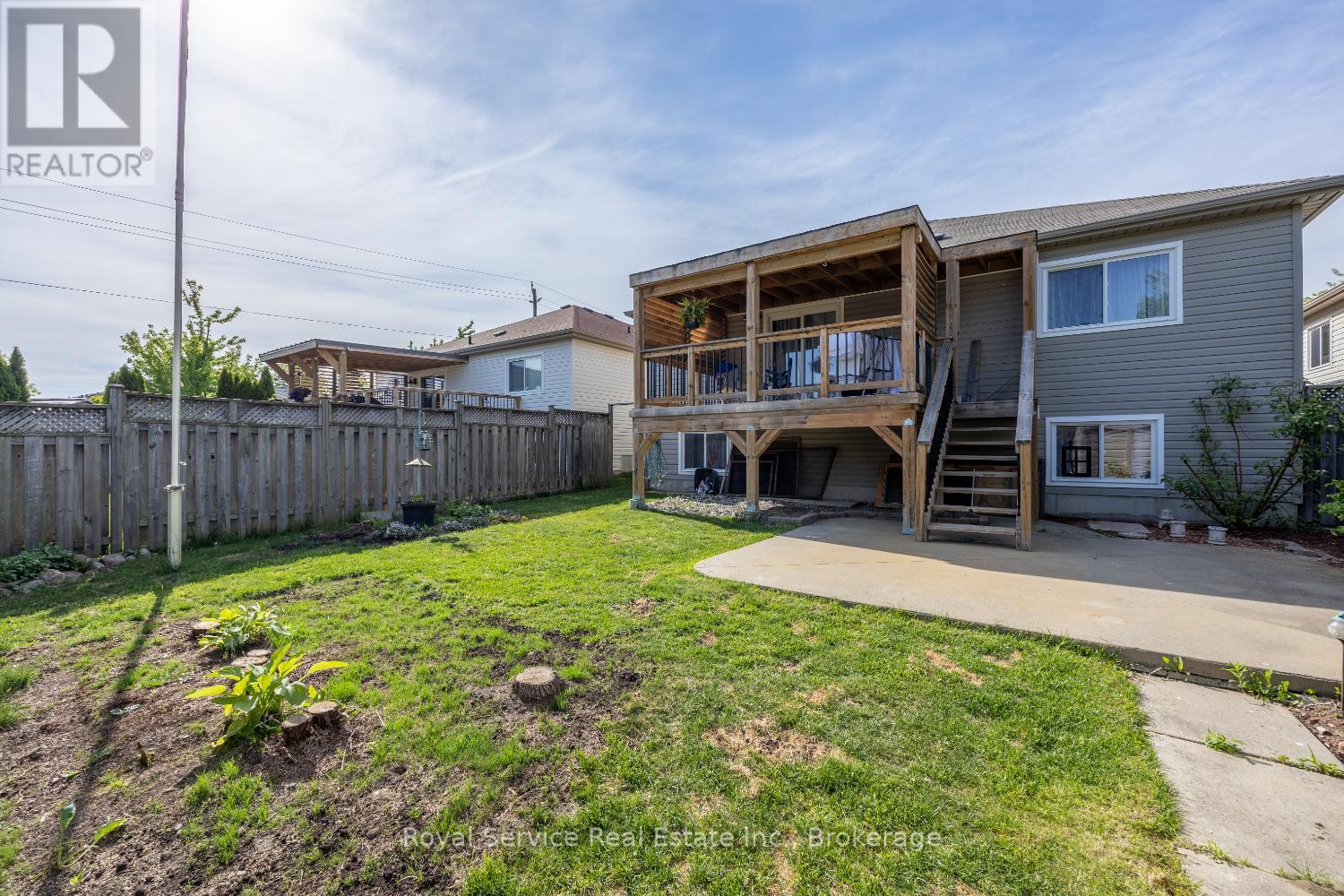 16 SNELL COURT - 40