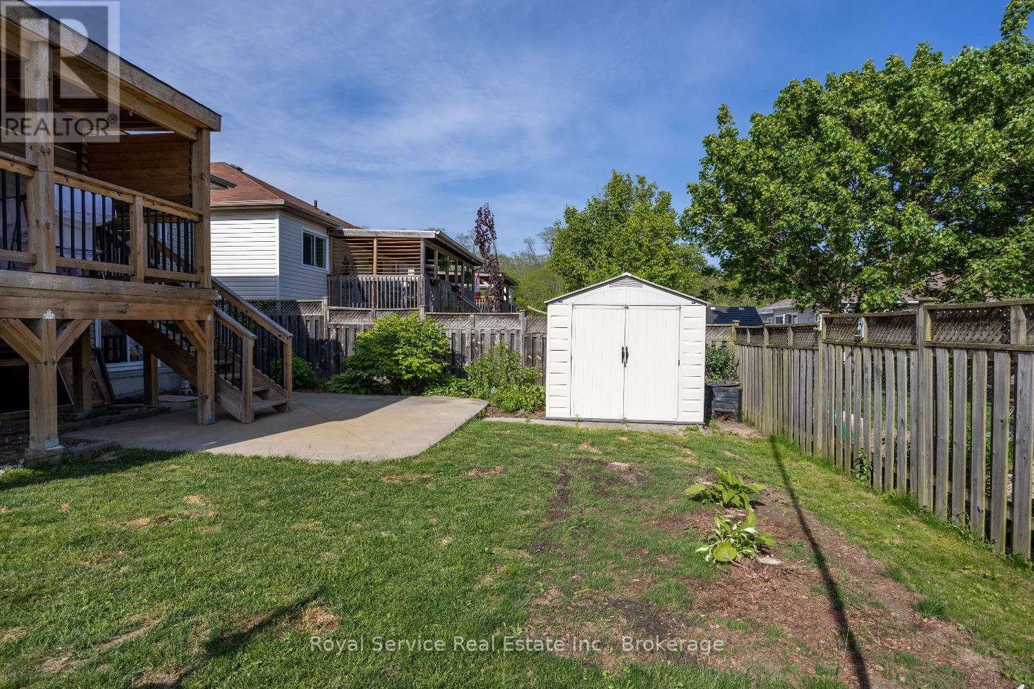 16 SNELL COURT - 42