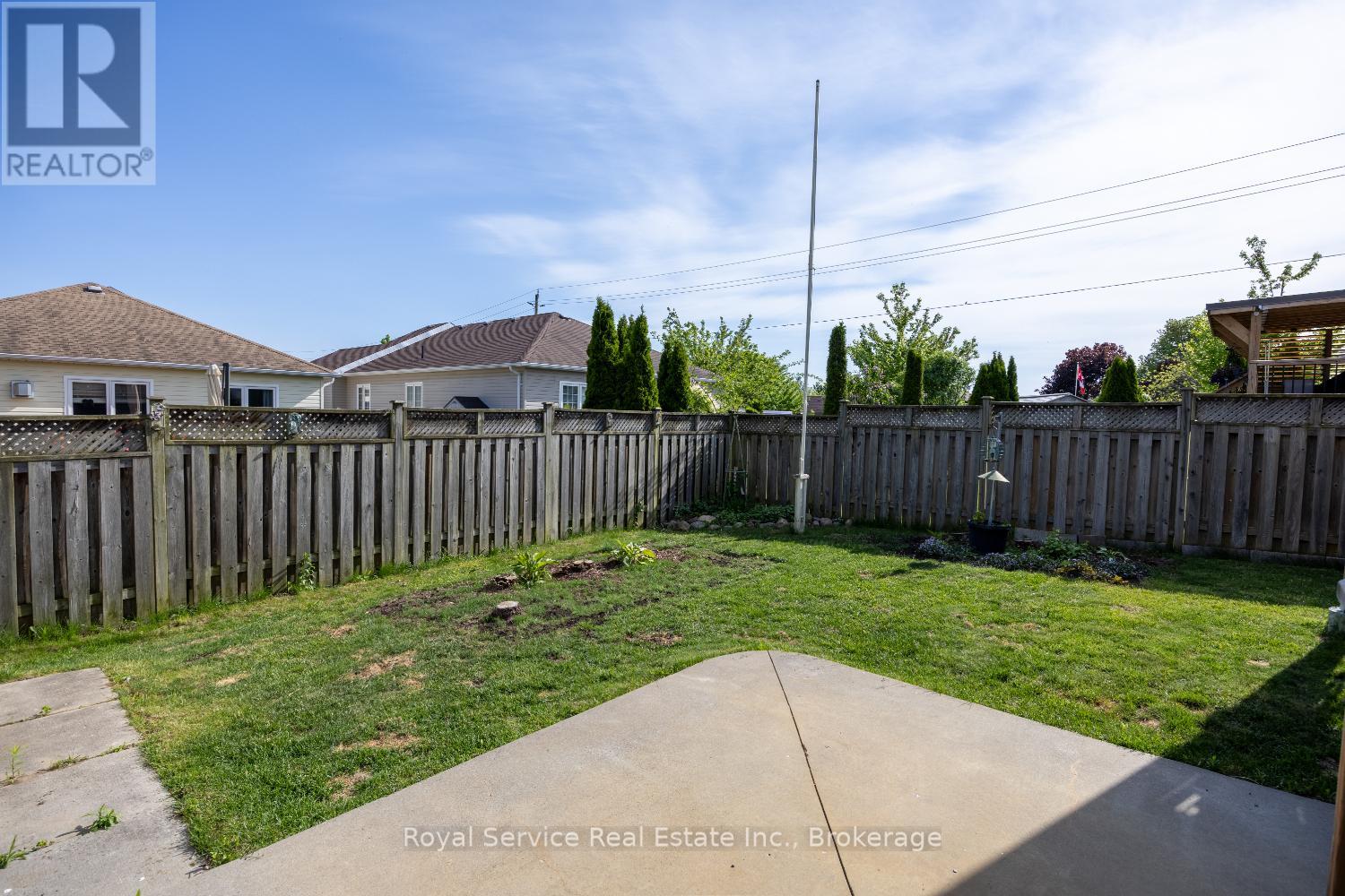 16 SNELL COURT - 43
