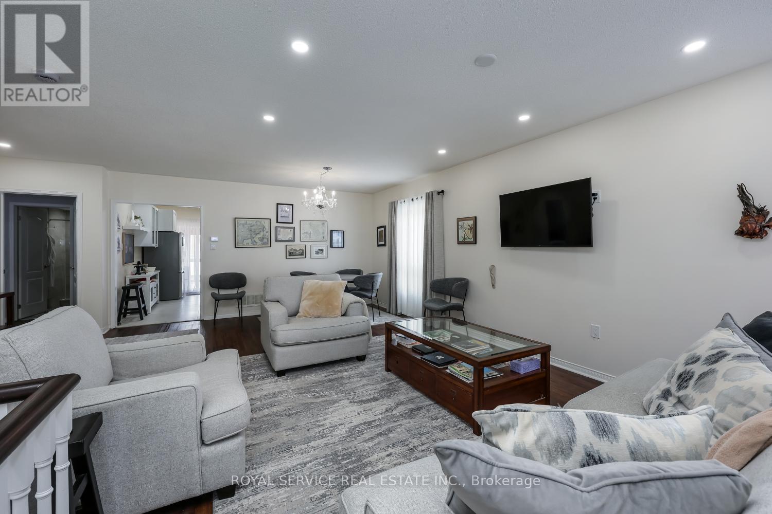 16 SNELL COURT - 7