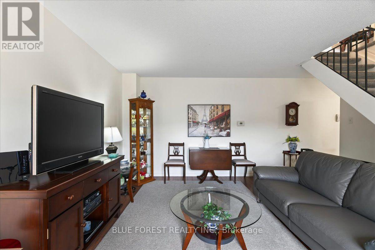 #110 70 FIDDLERS GREEN ROAD - Image 7
