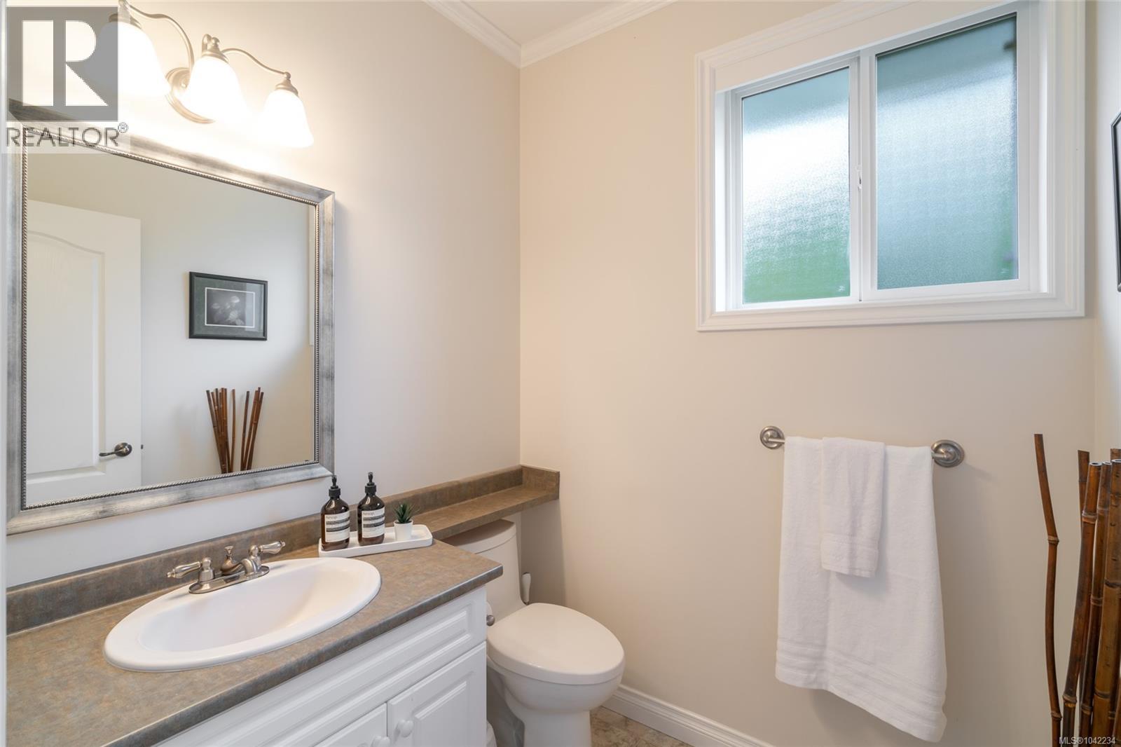 1765 Admiral Tryon Blvd - 35