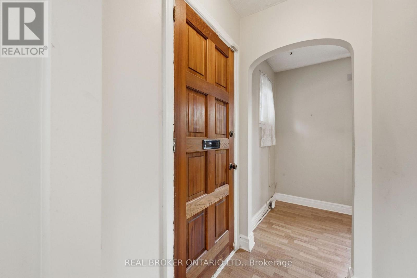 385 ENFIELD AVENUE - Image 11