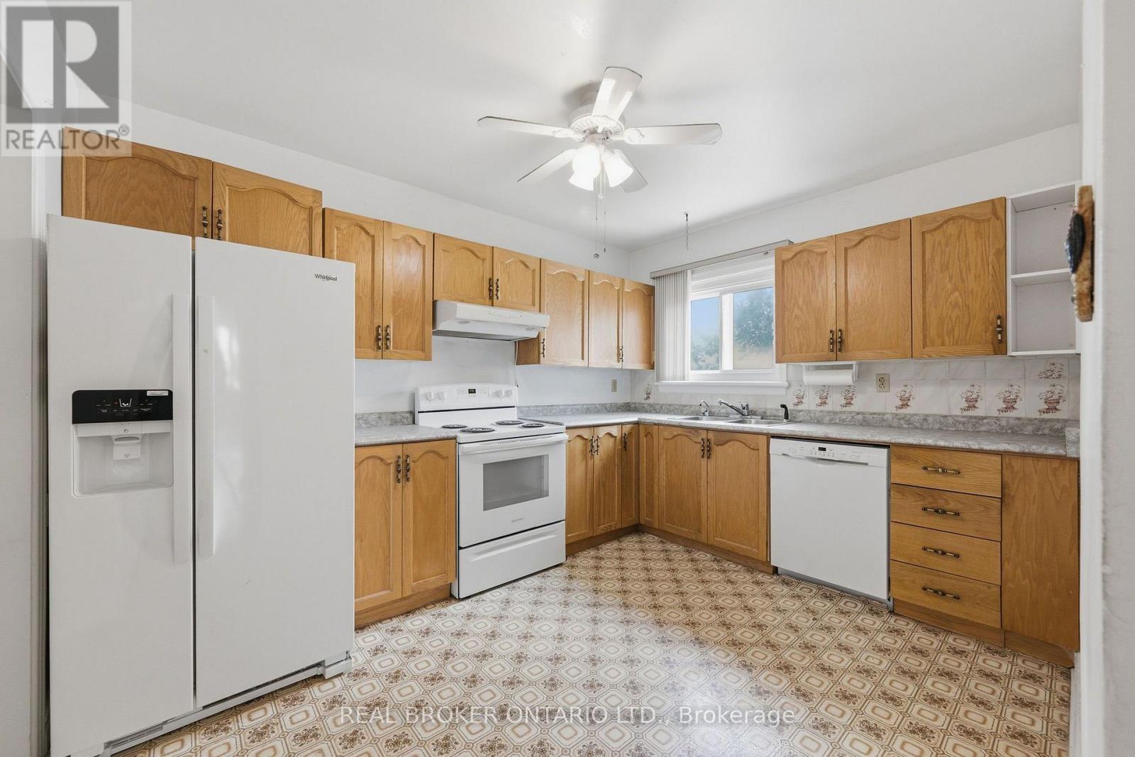 385 ENFIELD AVENUE - Image 18