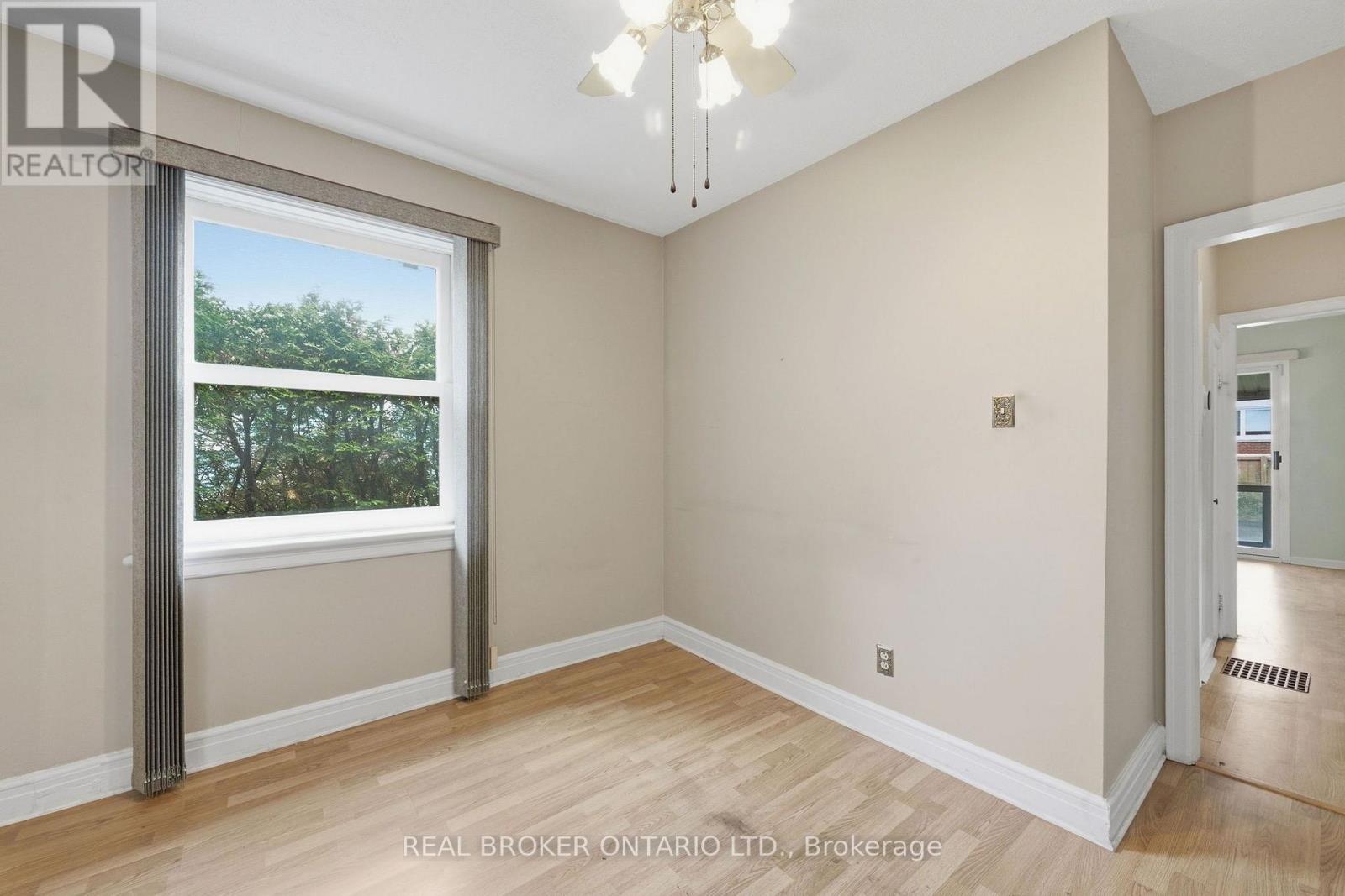 385 ENFIELD AVENUE - Image 24