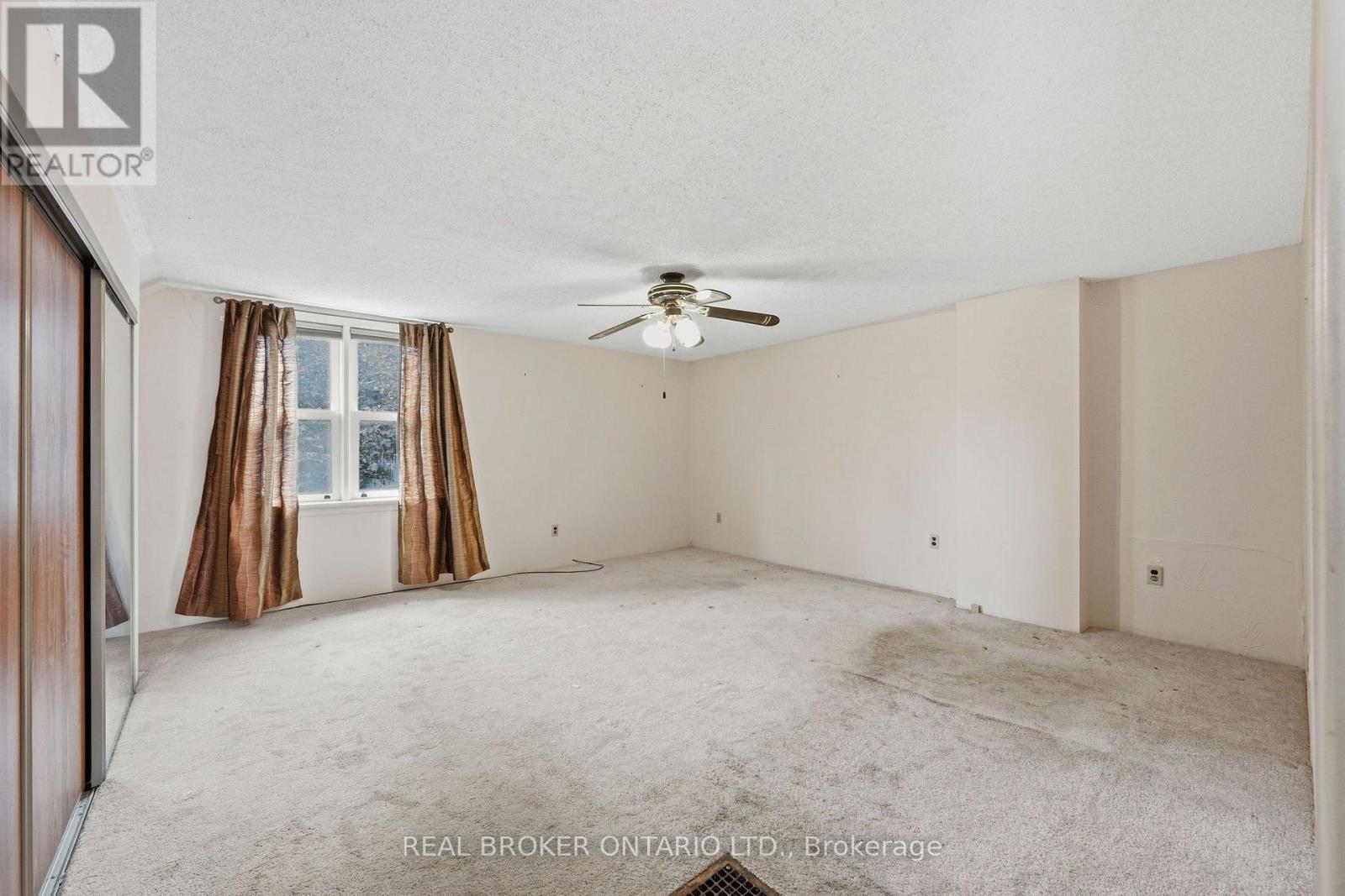 385 ENFIELD AVENUE - Image 29