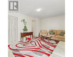 Dining room - 1239 Bowmount Street, Ottawa, ON K1J8T4 Photo 9