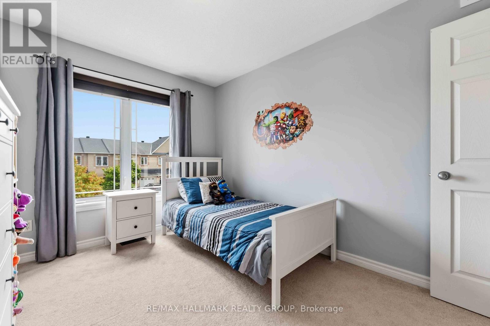 125 MONTMORENCY WAY - 23