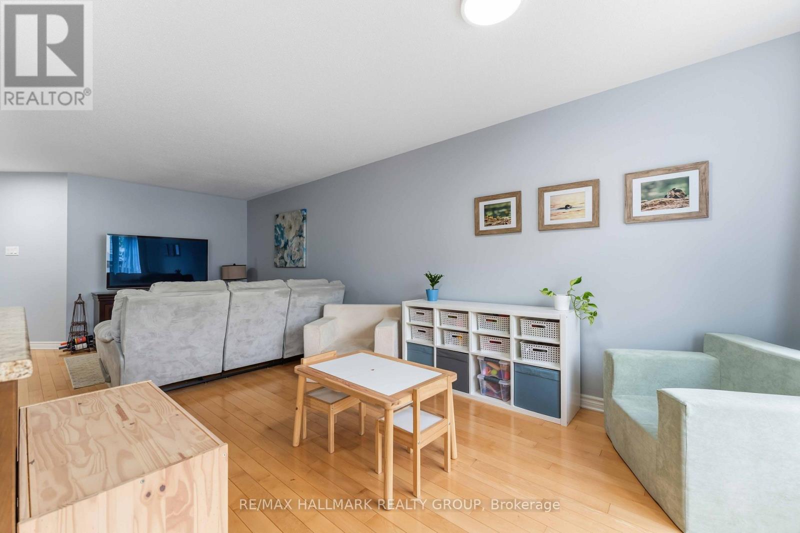 125 MONTMORENCY WAY - 8