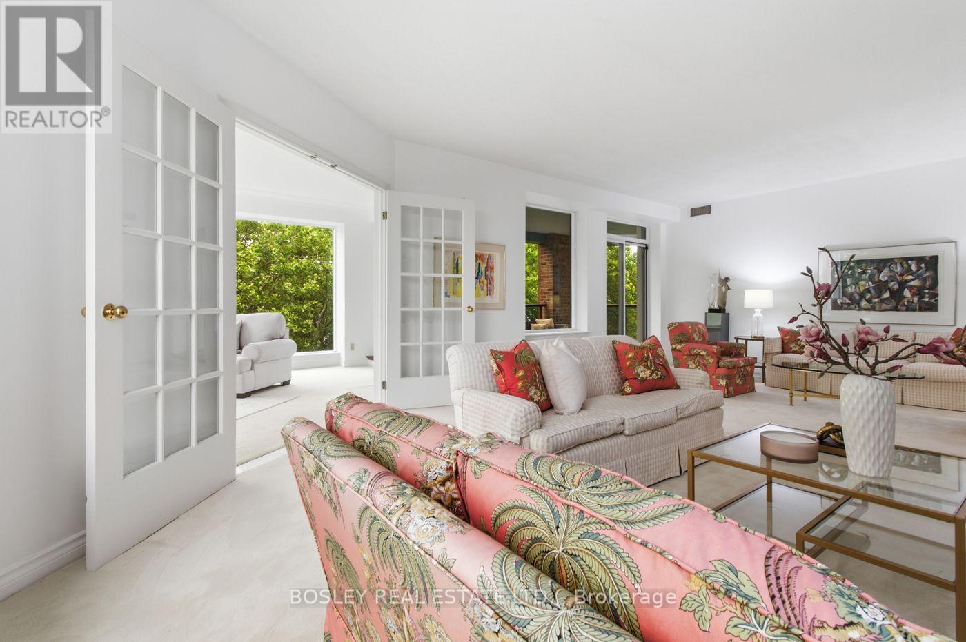 #2604 701 GENEVA STREET - 13