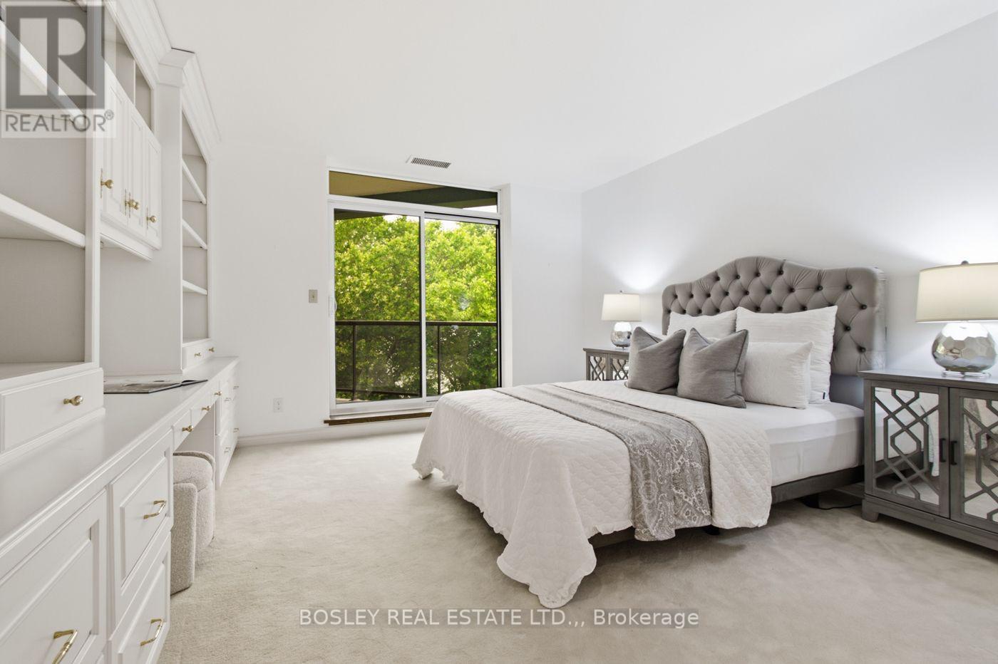 #2604 701 GENEVA STREET - 33