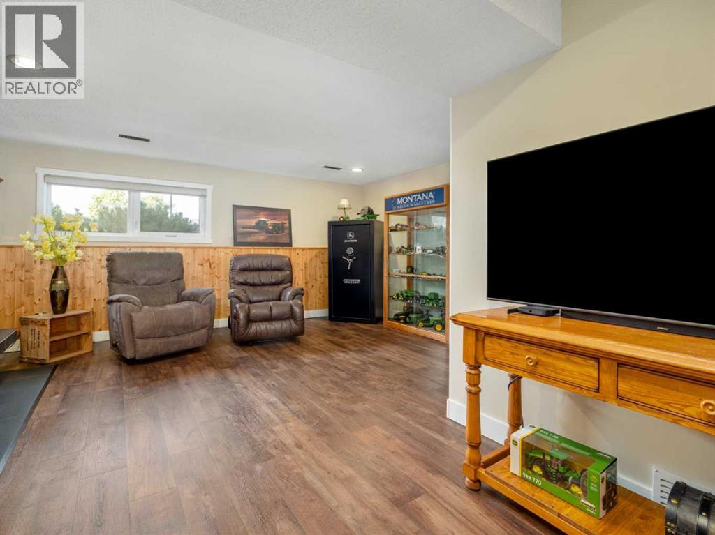 6109 57 Street - 22