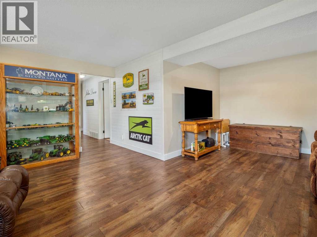 6109 57 Street - 21