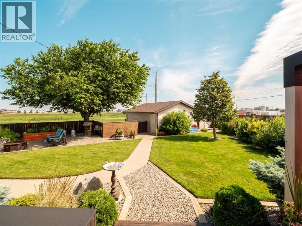 6109 57 Street - 32