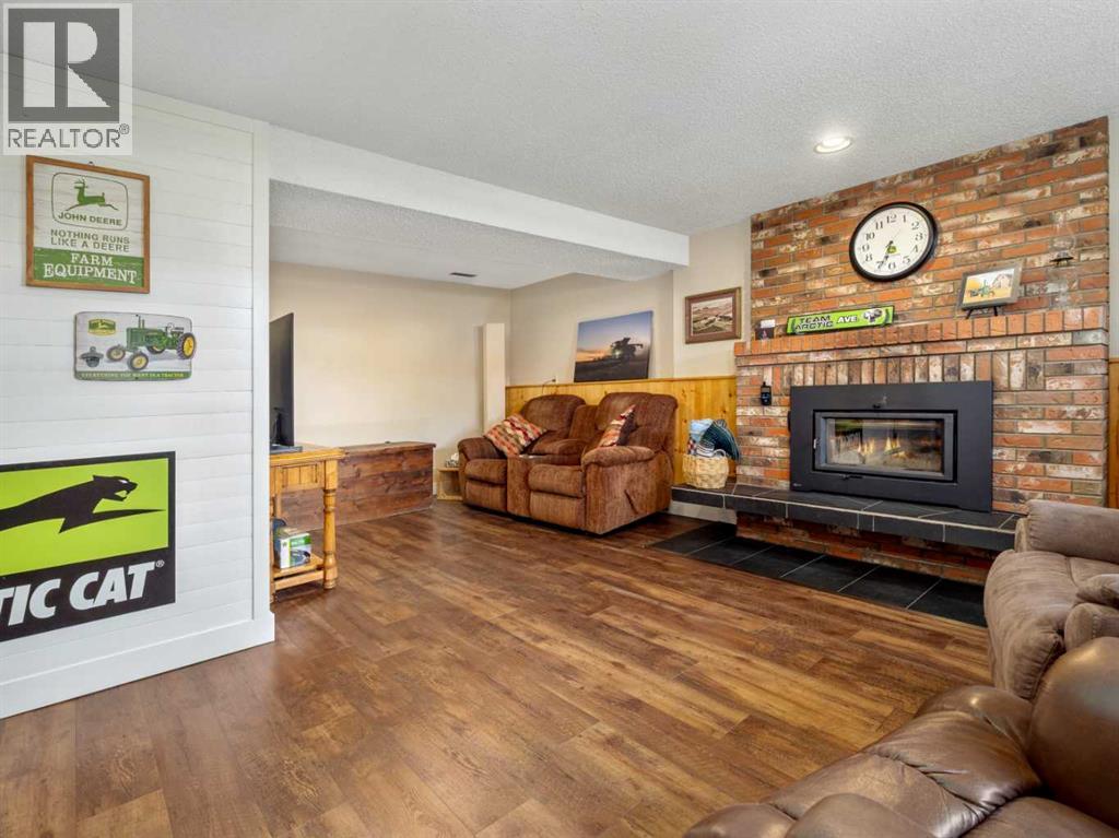 6109 57 Street - 20