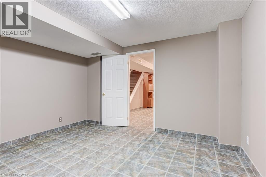 #61 3045 NEW Street - 30