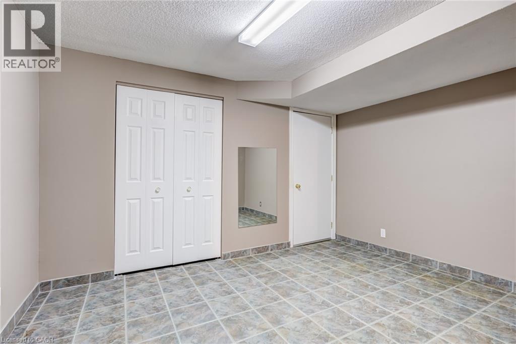 #61 3045 NEW Street - 29