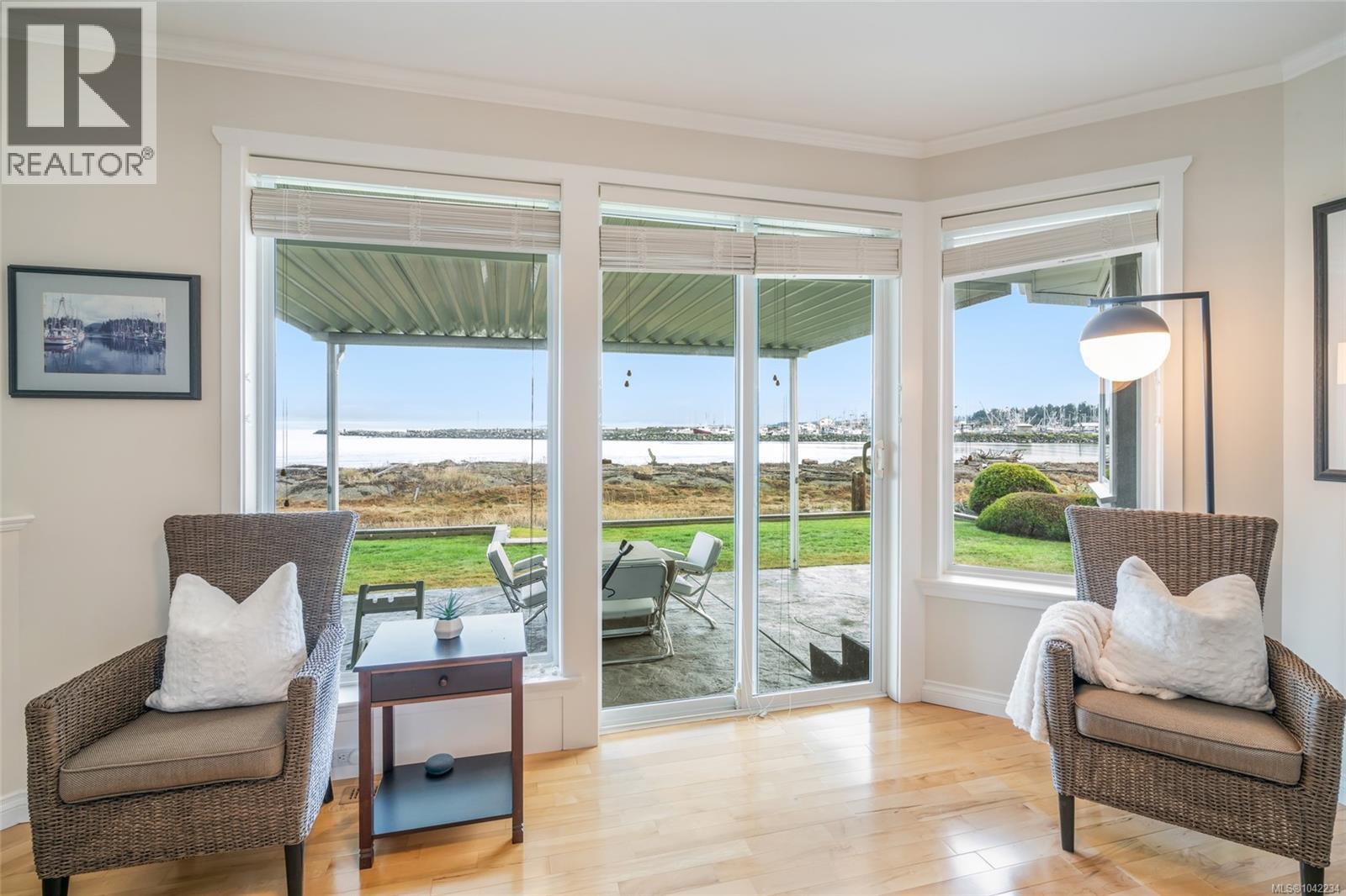 1765 Admiral Tryon Blvd - 32