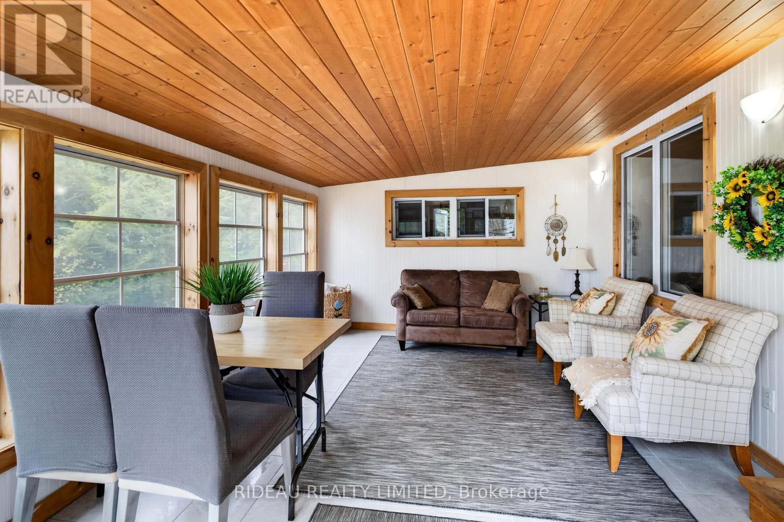 9 SPARROW LANE - 14