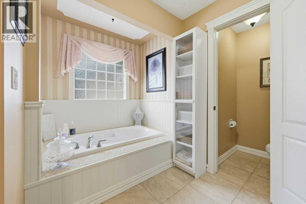 Listing photo – 37 Ashmore Close, Red Deer