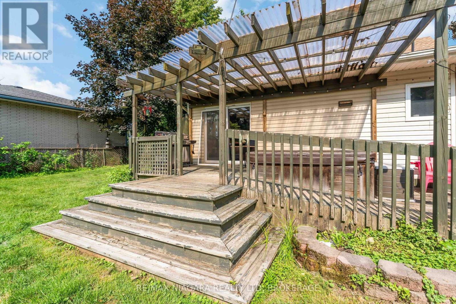 1671 THIRD STREET LOUTH STREET - 24