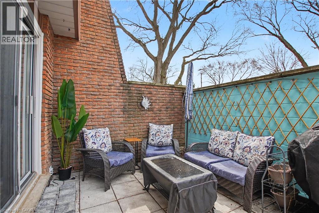 #4 661 FRANCIS Road - 22