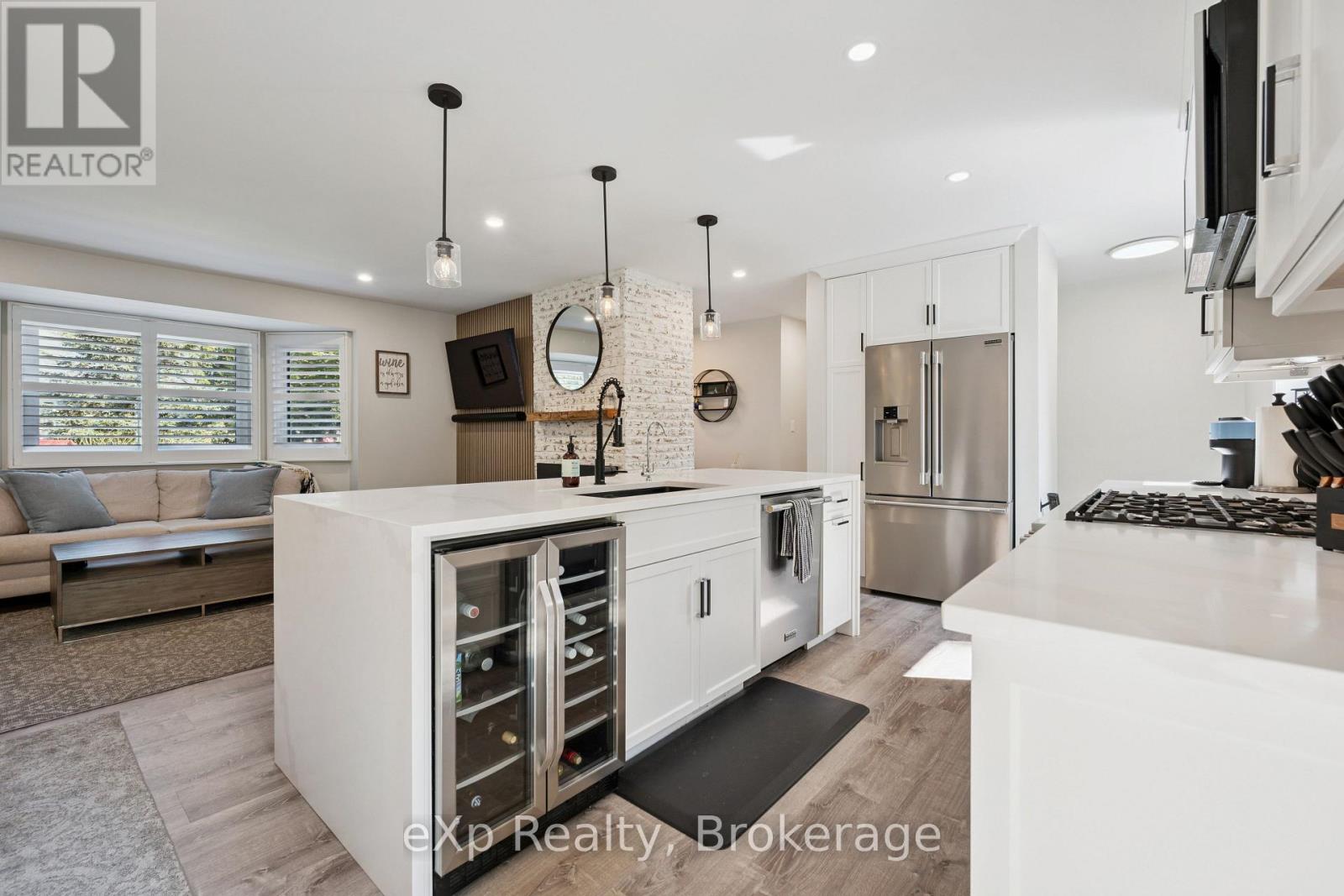 836 BON ACCORD STREET - 13